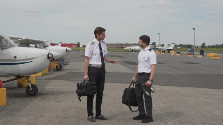 How Much Do Flight Instructors Make?